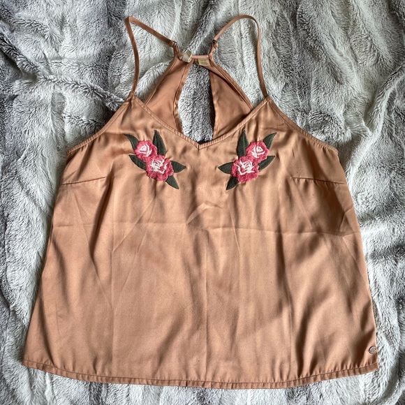 Beautiful ROXY embroidered rose top - such desert vibes - so boho - Picture 2 of 5